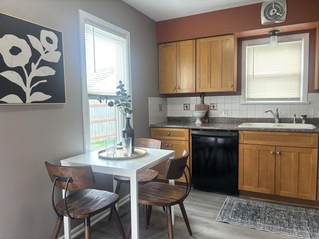 4157 N 71st STREET, Milwaukee, WI 53216