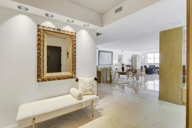 1155 Hillsboro Mile 403, Hillsboro Beach, FL 33062