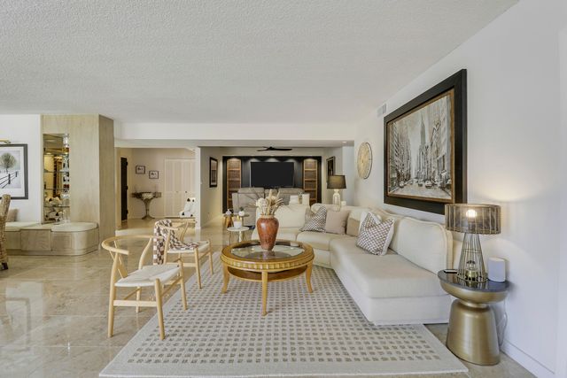 1155 Hillsboro Mile 403, Hillsboro Beach, FL 33062