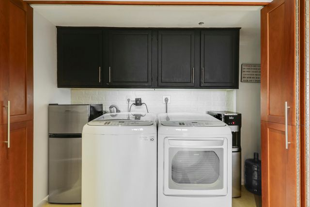 1155 Hillsboro Mile 403, Hillsboro Beach, FL 33062