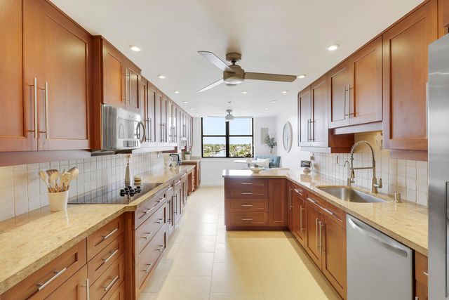 1155 Hillsboro Mile 403, Hillsboro Beach, FL 33062
