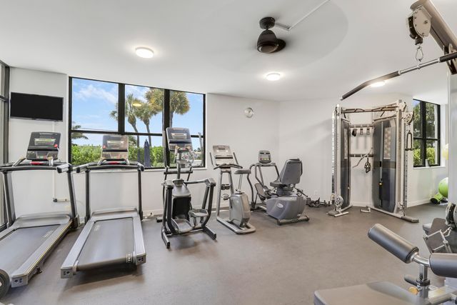 1155 Hillsboro Mile 403, Hillsboro Beach, FL 33062