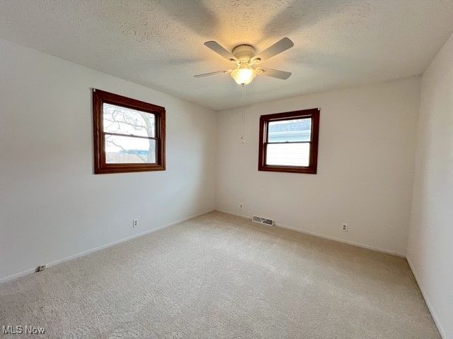 1041 Grant Avenue NW, New Philadelphia, OH 44663