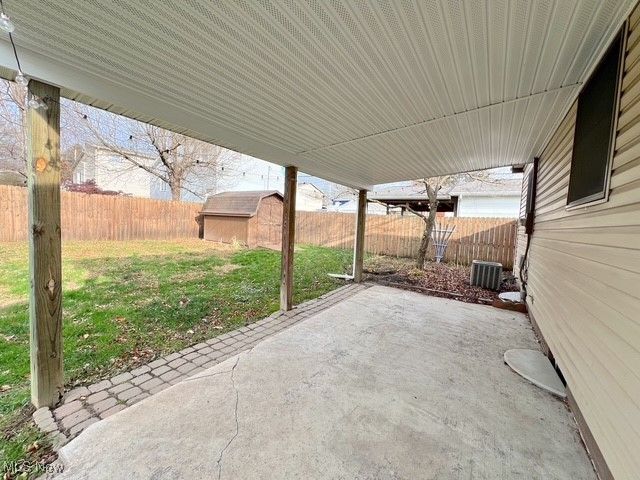 1041 Grant Avenue NW, New Philadelphia, OH 44663