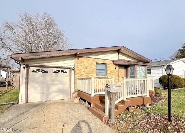 1041 Grant Avenue NW, New Philadelphia, OH 44663