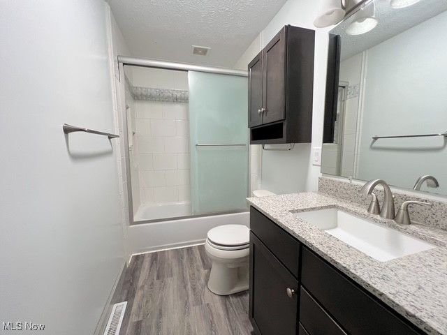 1041 Grant Avenue NW, New Philadelphia, OH 44663