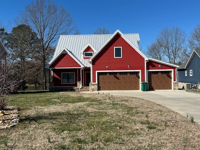 171 Cypress Point Dr, Winchester, TN 37398