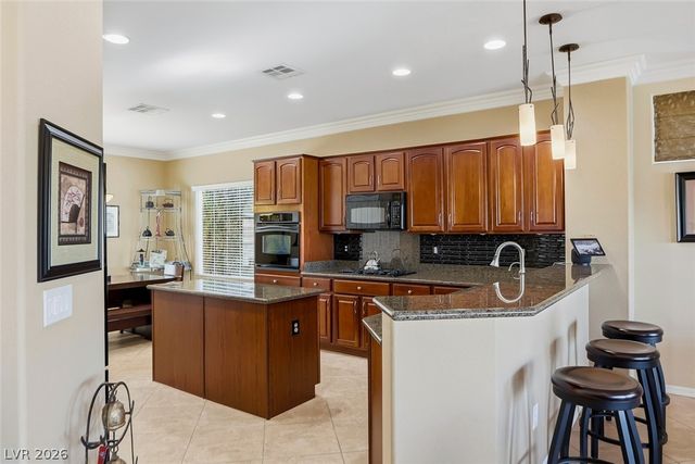 2404 Ozark Plateau Drive, Henderson, NV 89044