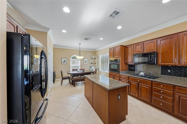 2404 Ozark Plateau Drive, Henderson, NV 89044