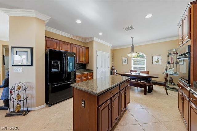 2404 Ozark Plateau Drive, Henderson, NV 89044