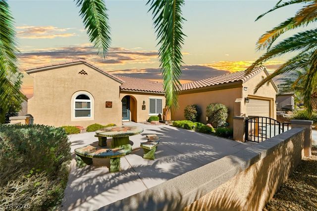 2404 Ozark Plateau Drive, Henderson, NV 89044