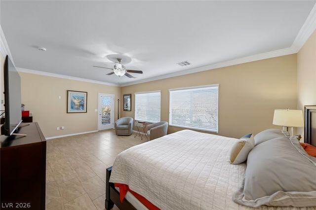 2404 Ozark Plateau Drive, Henderson, NV 89044