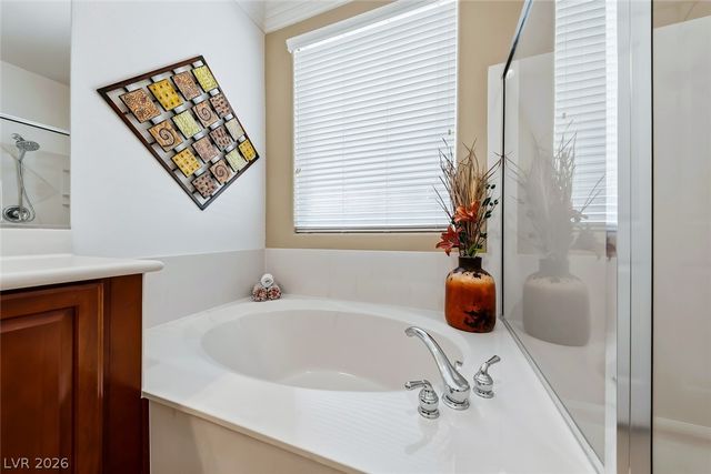 2404 Ozark Plateau Drive, Henderson, NV 89044