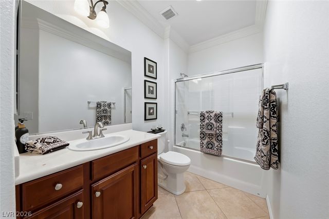 2404 Ozark Plateau Drive, Henderson, NV 89044