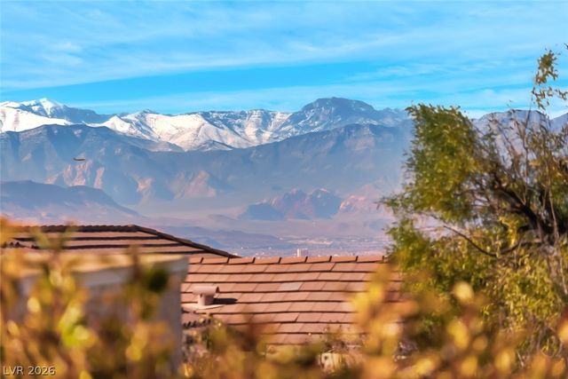 2404 Ozark Plateau Drive, Henderson, NV 89044