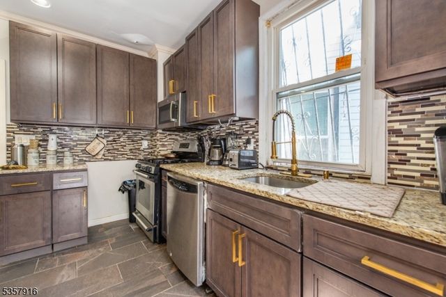 152 Greenwood Ave 2, East Orange City, NJ 07017