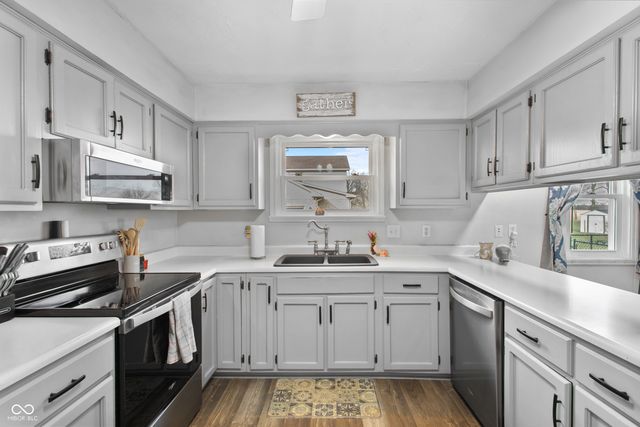 11126 N Eagles Nest Court, Fairland, IN 46126