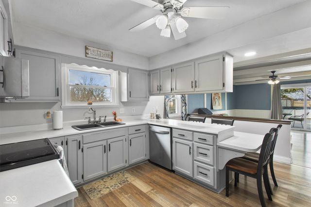 11126 N Eagles Nest Court, Fairland, IN 46126