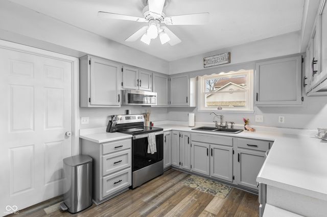 11126 N Eagles Nest Court, Fairland, IN 46126