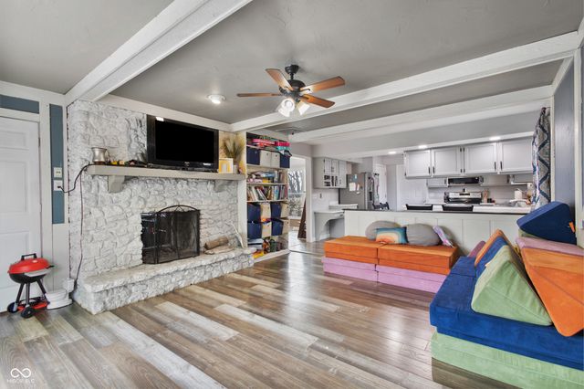 11126 N Eagles Nest Court, Fairland, IN 46126