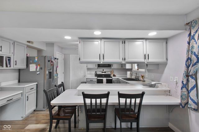 11126 N Eagles Nest Court, Fairland, IN 46126