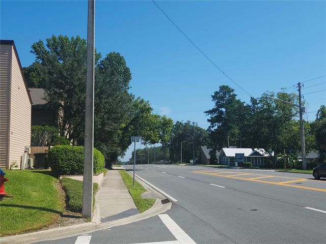 2433 NE 7TH STREET 6, Ocala, FL 34470