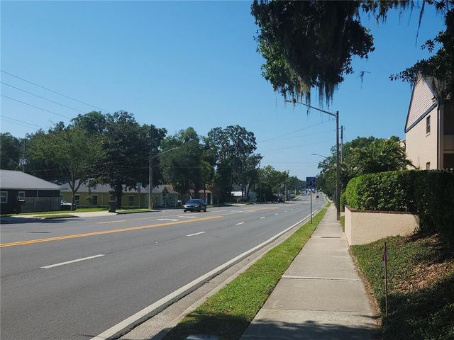2433 NE 7TH STREET 6, Ocala, FL 34470