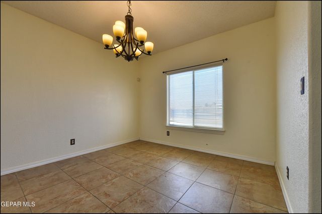 4376 LOMA TAURINA Drive, El Paso, TX 79934