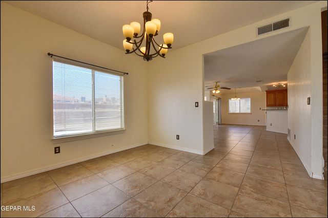 4376 LOMA TAURINA Drive, El Paso, TX 79934