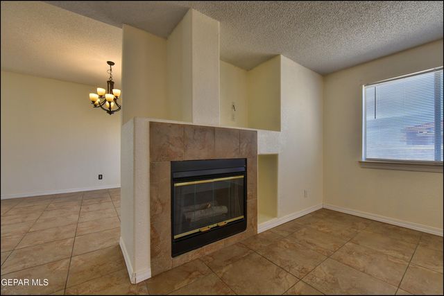 4376 LOMA TAURINA Drive, El Paso, TX 79934
