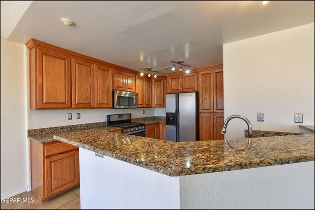 4376 LOMA TAURINA Drive, El Paso, TX 79934