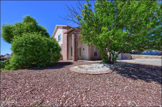 4376 LOMA TAURINA Drive, El Paso, TX 79934