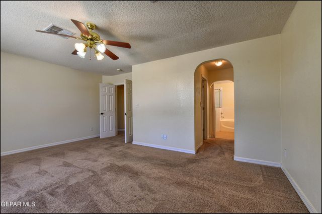 4376 LOMA TAURINA Drive, El Paso, TX 79934