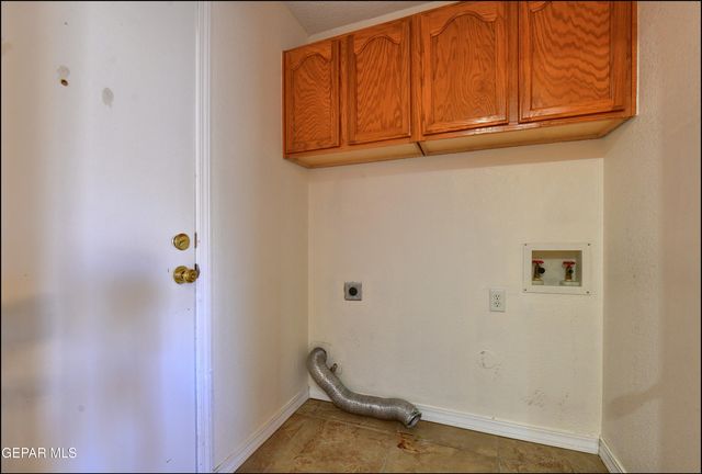 4376 LOMA TAURINA Drive, El Paso, TX 79934