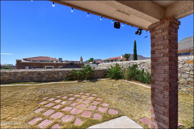 4376 LOMA TAURINA Drive, El Paso, TX 79934