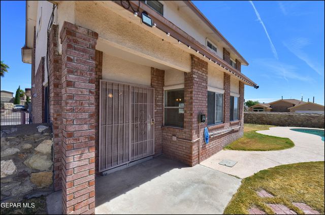 4376 LOMA TAURINA Drive, El Paso, TX 79934