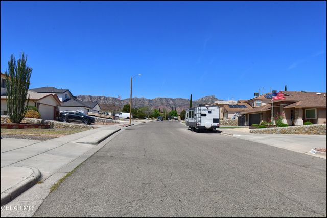 4376 LOMA TAURINA Drive, El Paso, TX 79934