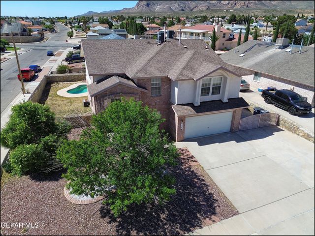4376 LOMA TAURINA Drive, El Paso, TX 79934
