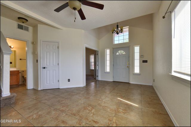 4376 LOMA TAURINA Drive, El Paso, TX 79934