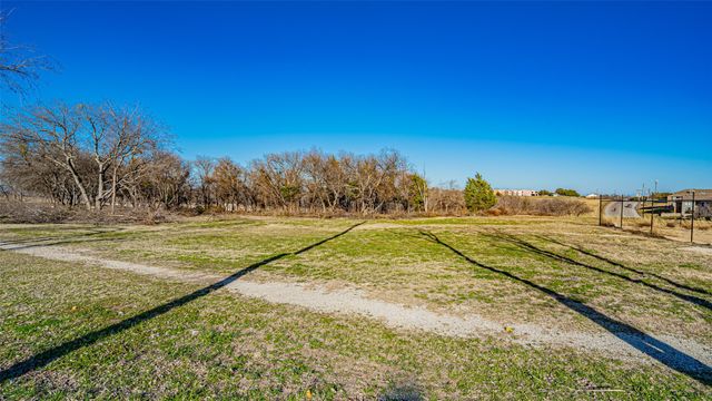1725 S Las Vegas Trail, White Settlement, TX 76108