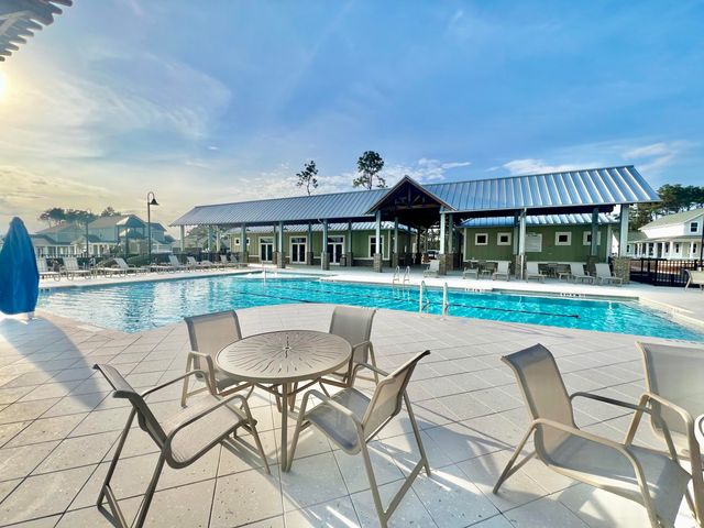 302 Gazelle Court, Niceville, FL 32578