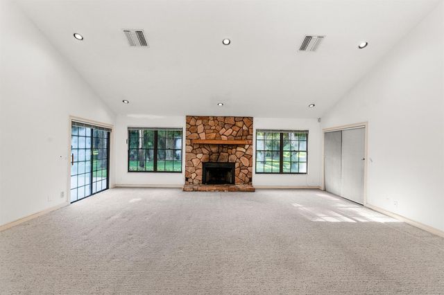 3693 Valley Park Way, Lake Worth, FL 33467