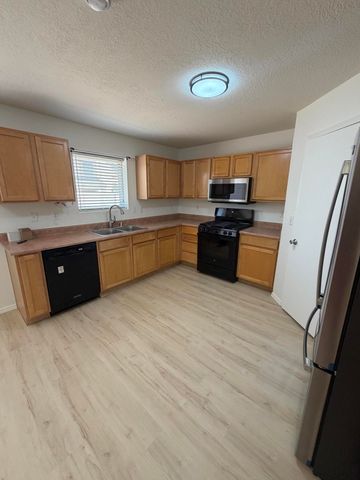 515 Deschutes Street SE, Albuquerque, NM 87123