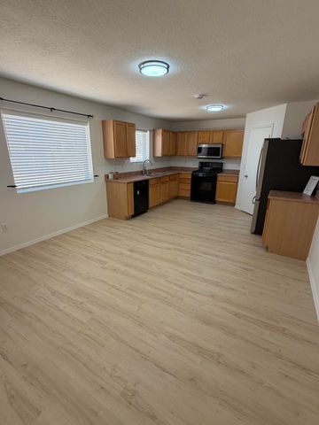 515 Deschutes Street SE, Albuquerque, NM 87123
