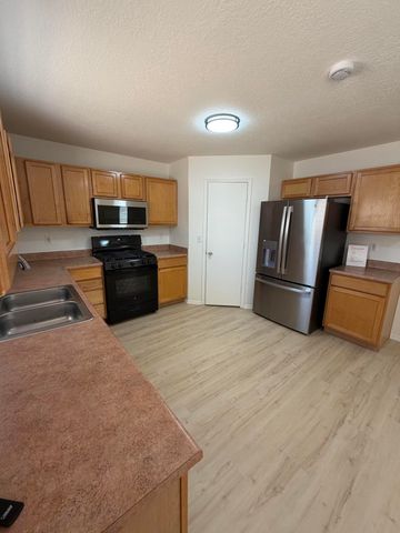 515 Deschutes Street SE, Albuquerque, NM 87123