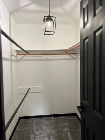 30 Crestbriar Court, Baytown, TX 77521