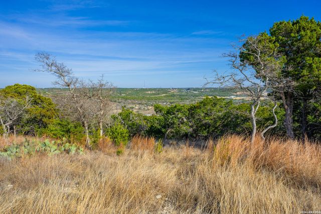 153 Center Oaks Court, Kerrville, TX 78028