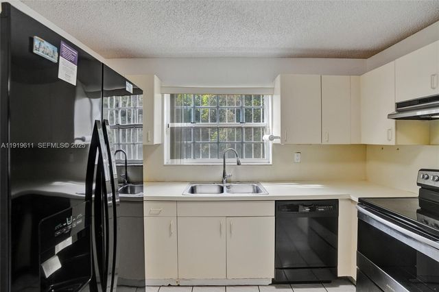 13401 SW 38th St, Miami, FL 33175