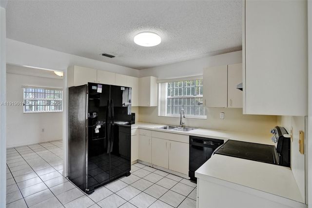 13401 SW 38th St, Miami, FL 33175