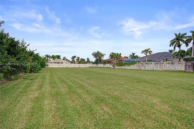 13401 SW 38th St, Miami, FL 33175